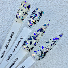 Load image into Gallery viewer, Treat