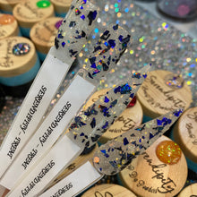 Load image into Gallery viewer, Treat